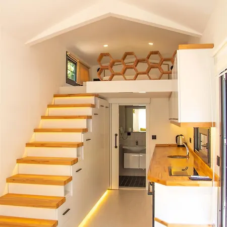 Hotel Suna Village & 3*