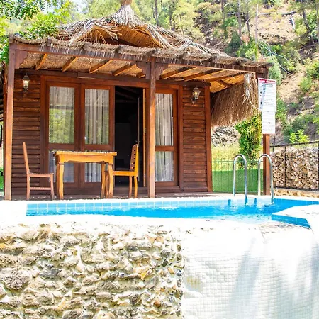 Suna Village & 3*
