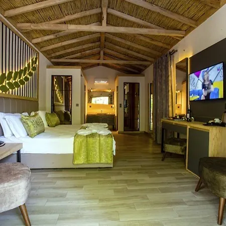 Hotel Suna Village & 3*