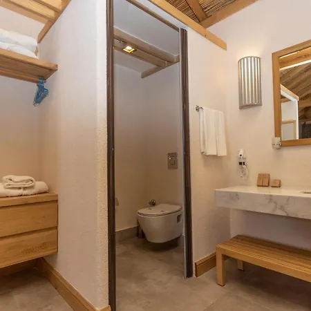 Suna Village & 3*
