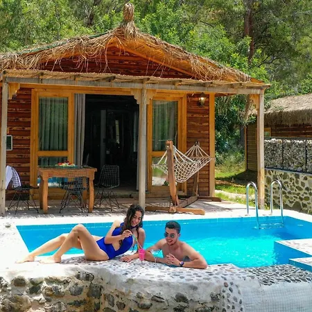 Suna Village & 3* 페티예